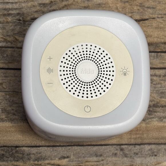 Fridababy 3-in-1 Sound Machine + When-To-Wake Clock + Nightlight - Picture 2 of 3